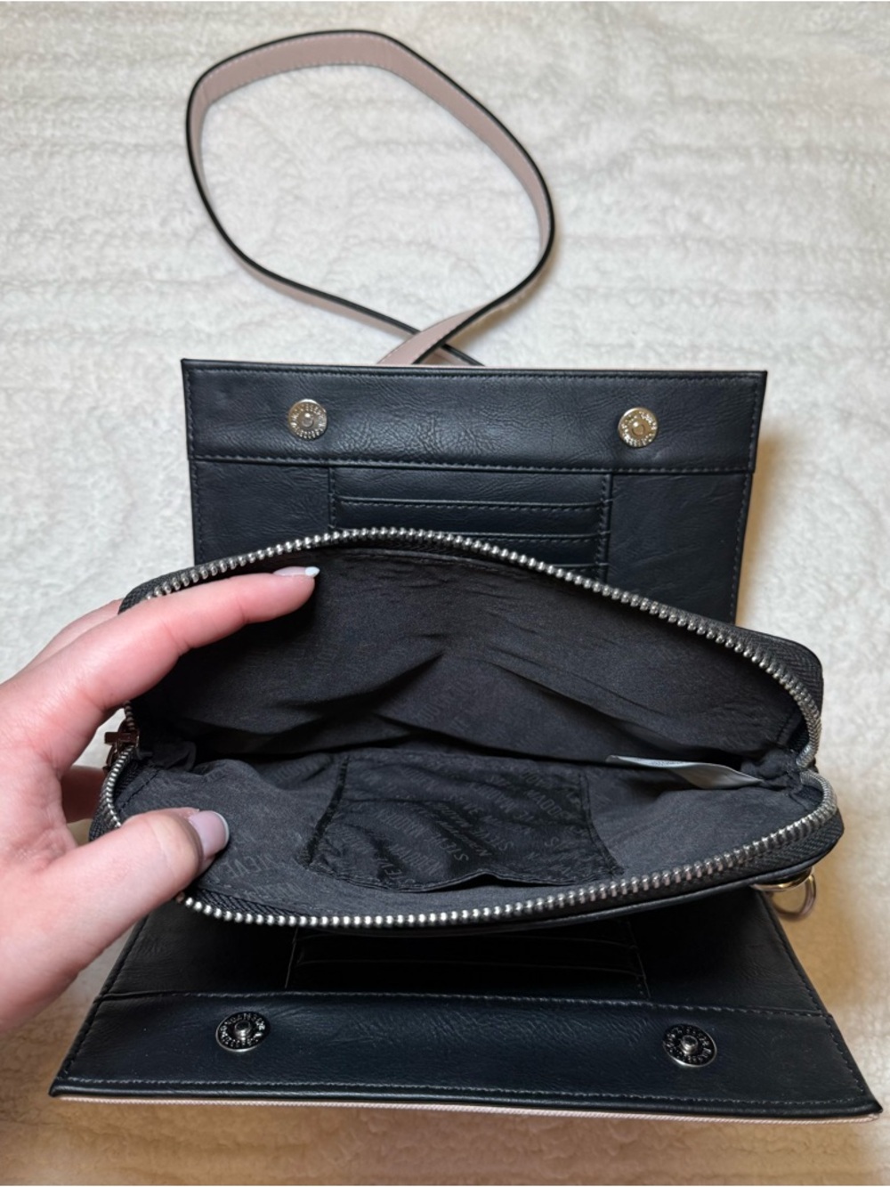Steve Madden Pale Pink/Greyish Crossbody Bag with Chain Strap - Picture 6 of 7